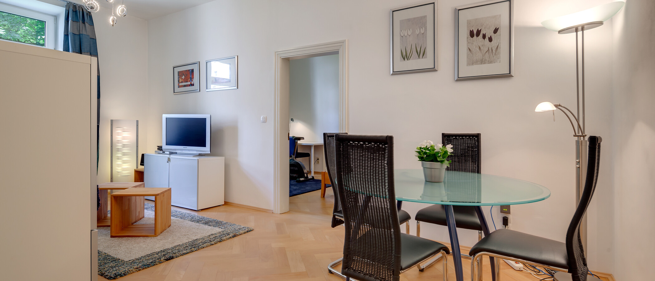 appartamento München Haidhausen 05 soggiorno 4279
