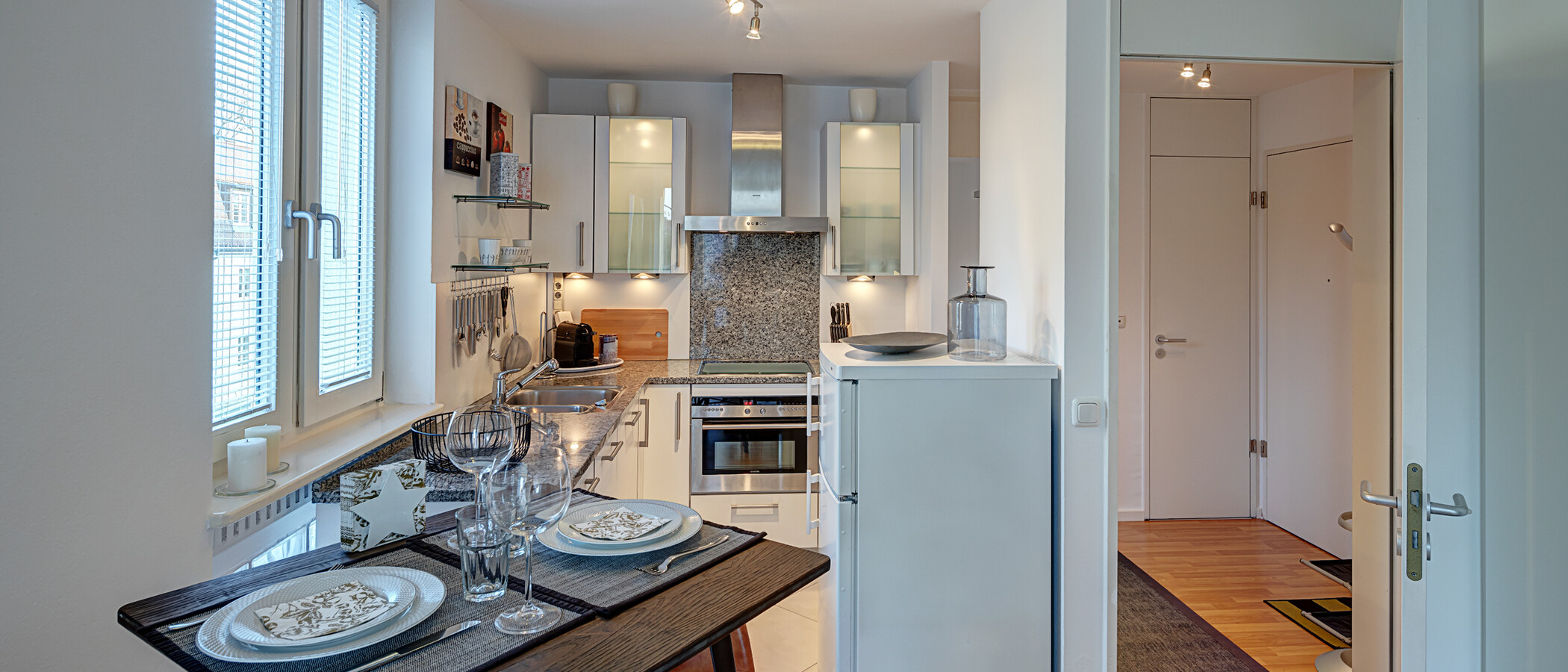 appartamento München Schwabing (rechts der Leopoldstraße) 03 cucina 4338