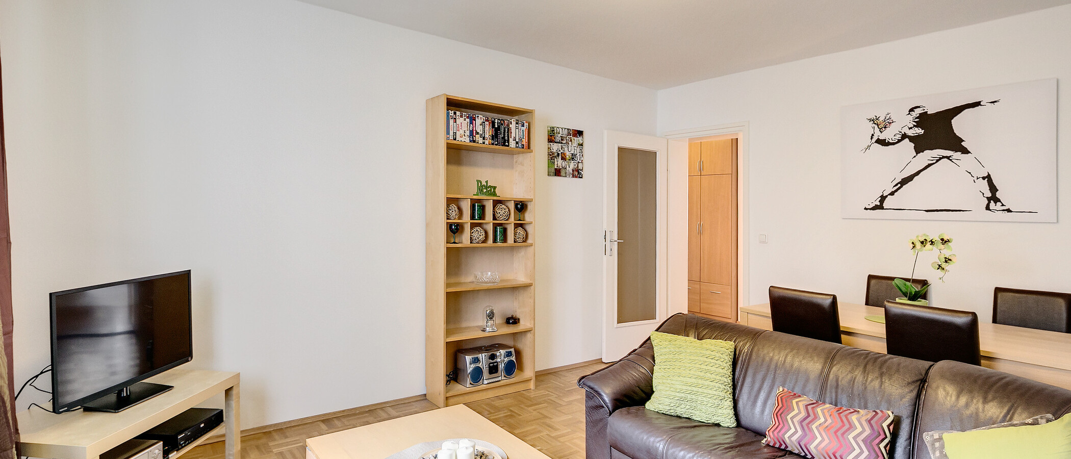 appartamento München Schwabing-Georgenschwaige 03 soggiorno 4416