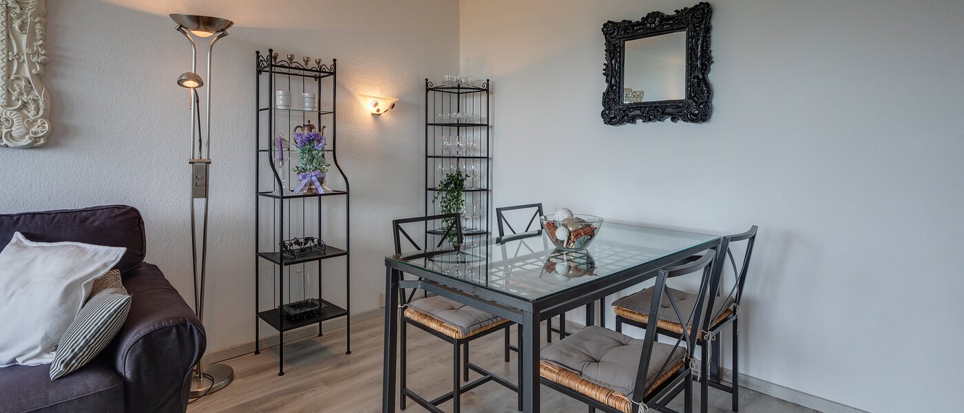 appartamento München Schwabing (rechts der Leopoldstraße) 05 soggiorno 4730