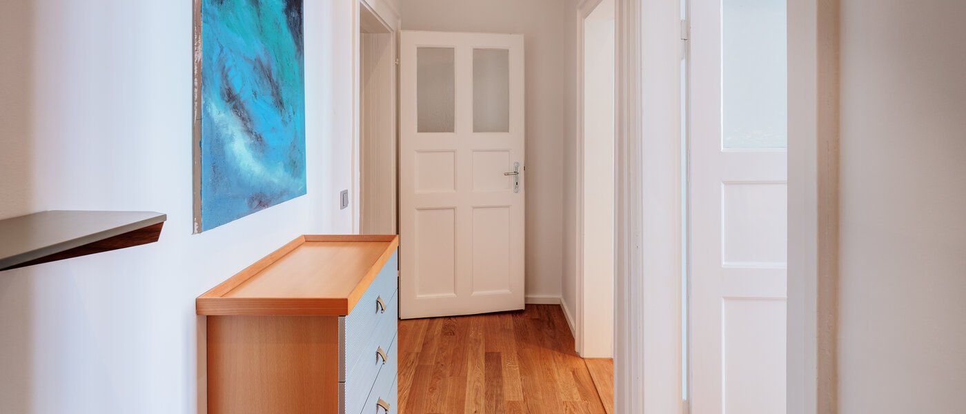 appartamento München Schwabing (links der Leopoldstraße) 02 ingresso/corridioio 4915