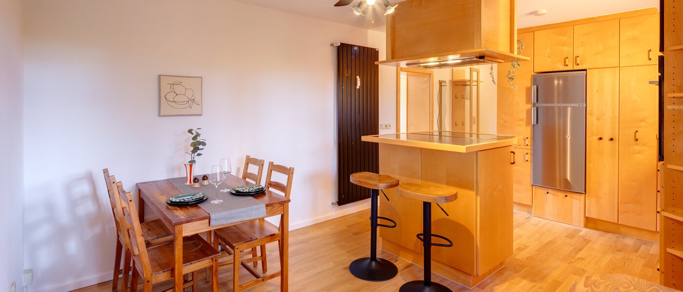 appartamento München Bogenhausen 02 cucina 4956