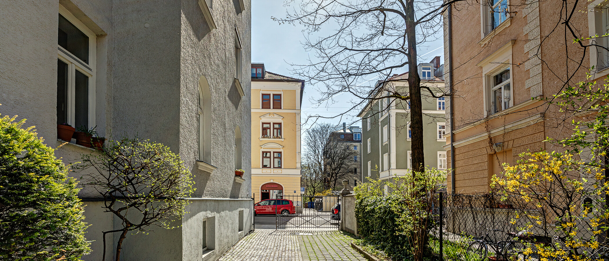 appartamento München Maxvorstadt - Rund um den Josephsplatz 02 cortile interno  5076