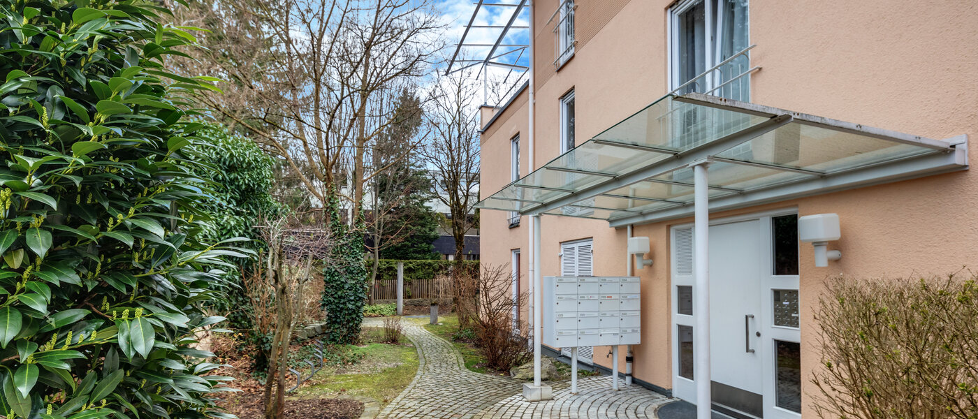 appartamento München Berg am Laim 02 cortile interno  5126
