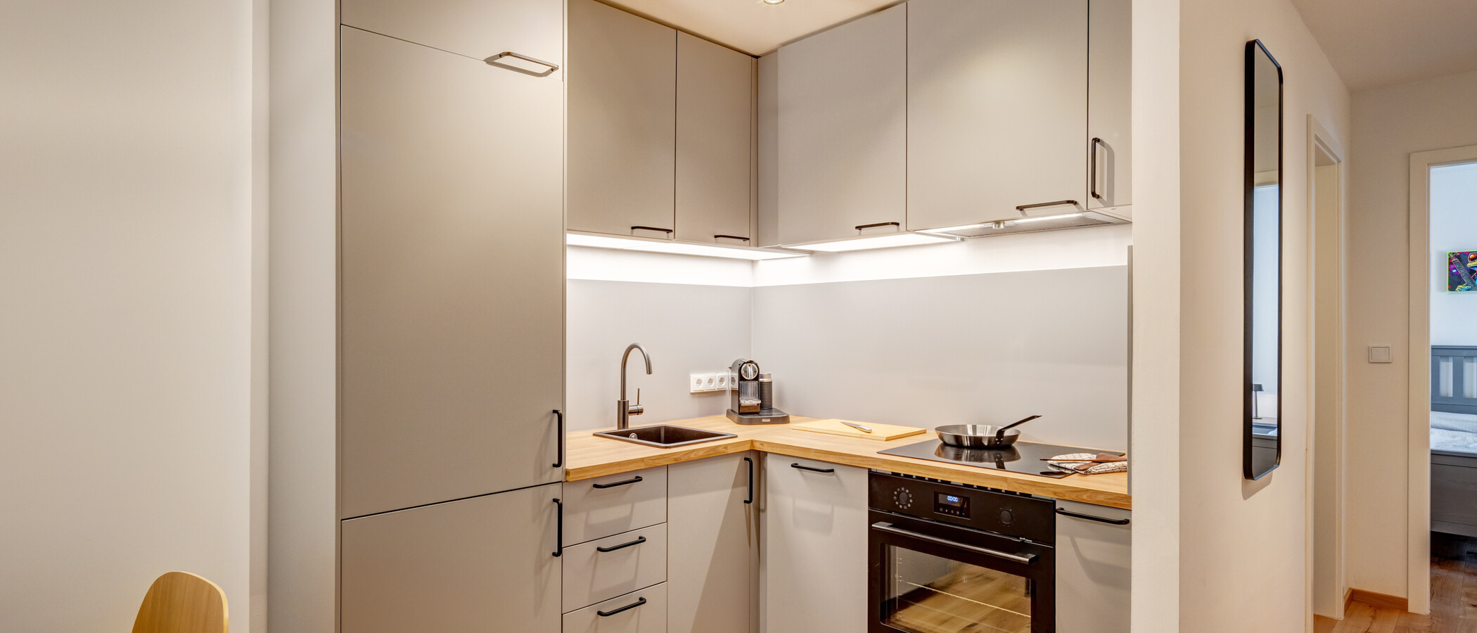 appartamento con giardino München Solln 01 cucina 515