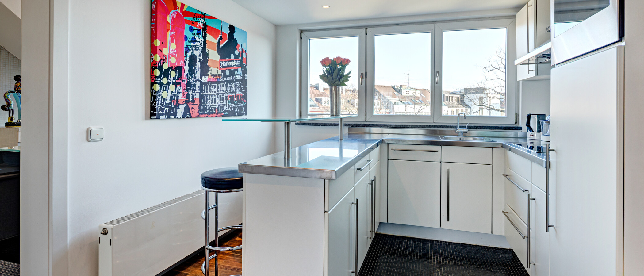 attico con terrazzo München Maxvorstadt 03 cucina 5221