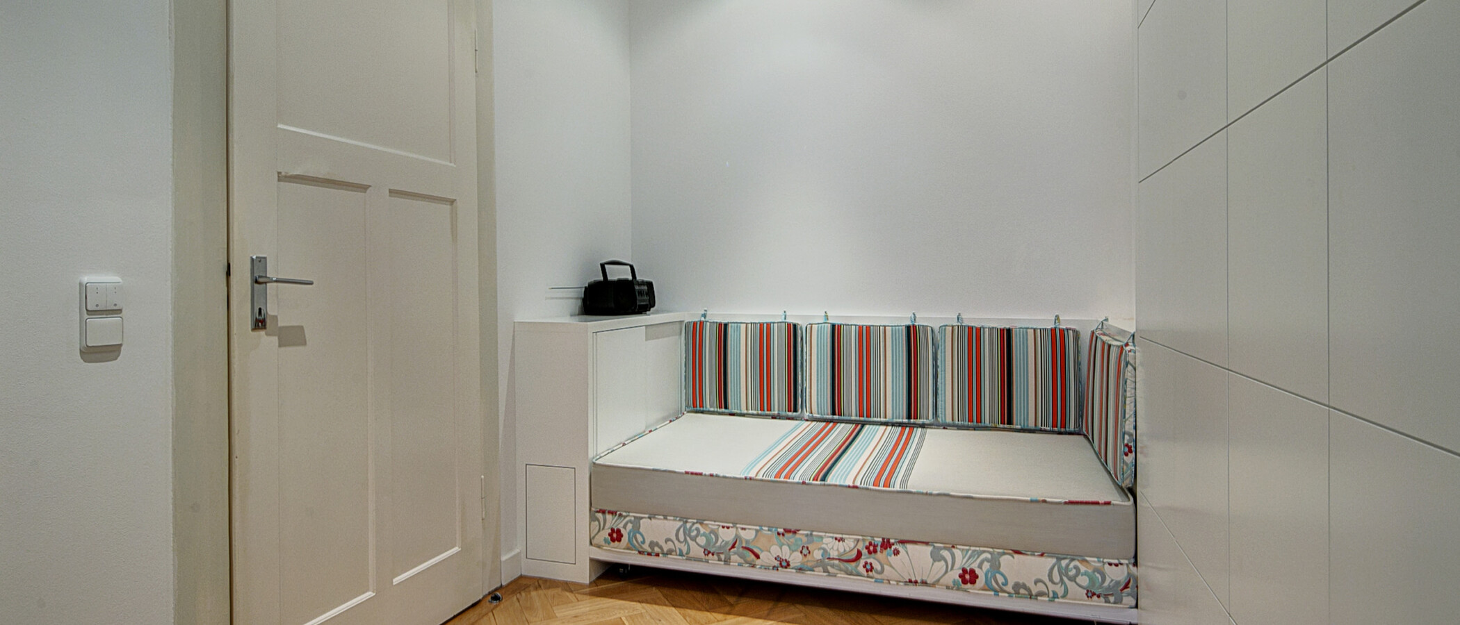 appartamento München Schwabing-West (rund um den Hohenzollernplatz) 01 camera per gli ospiti 5273