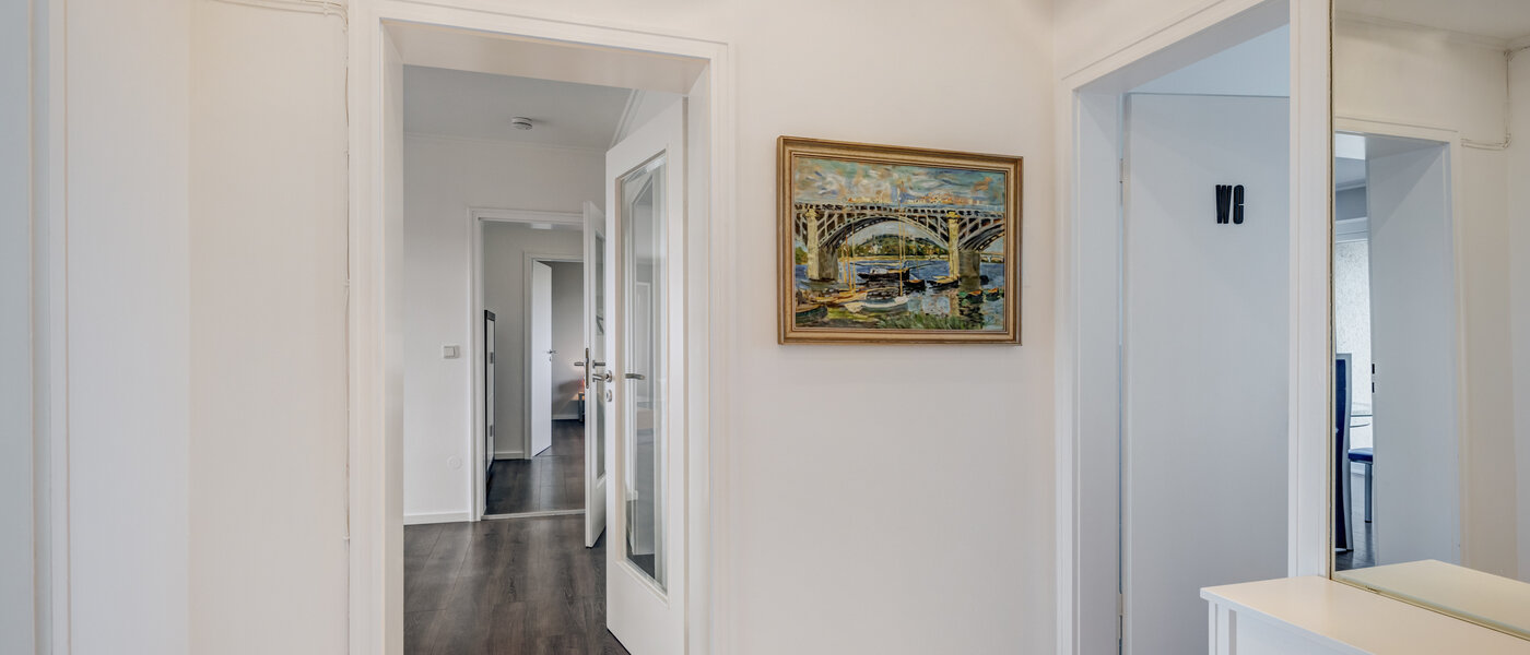 appartamento München Bogenhausen 02 ingresso/corridioio 53