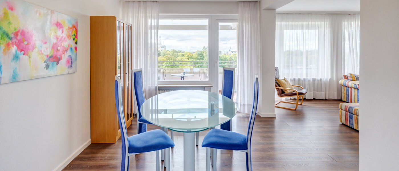 appartamento München Bogenhausen 02 zona pranzo 53