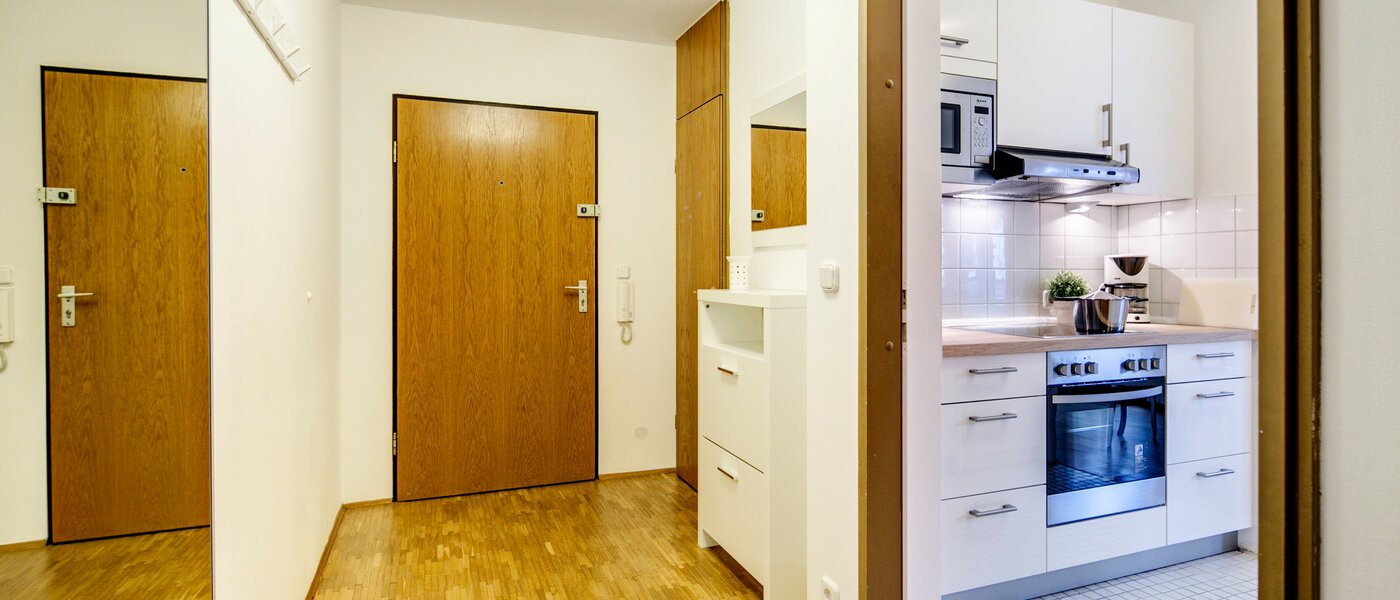 appartamento München Maxvorstadt - Westen 02 ingresso/corridioio 572