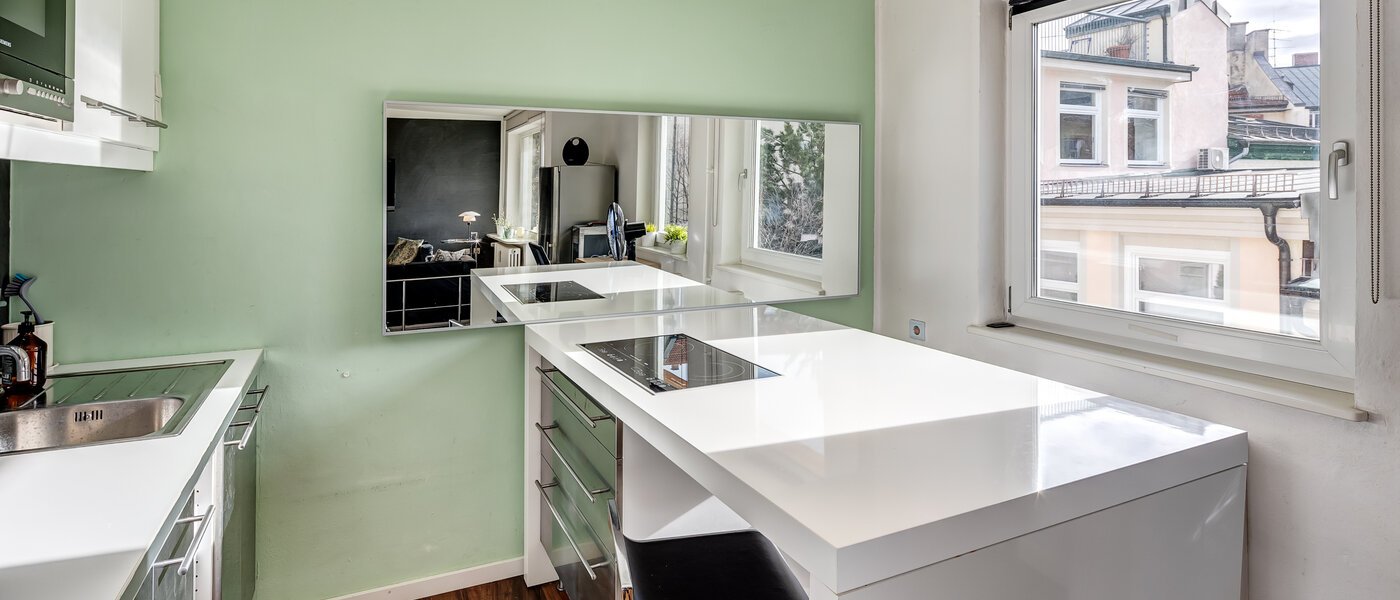 appartamento München Glockenbachviertel 01 cucina 5802