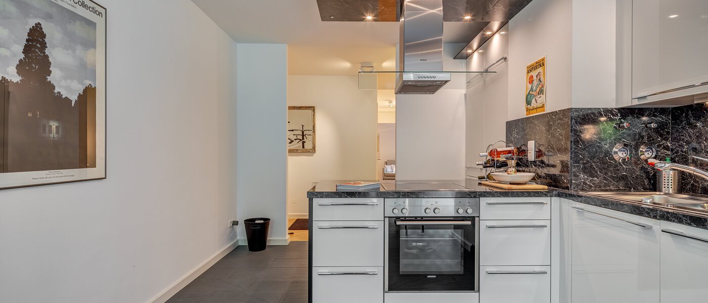 appartamento München Bogenhausen 06 cucina 5866