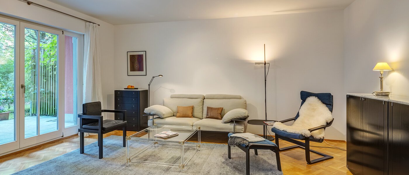 appartamento München Bogenhausen 01 soggiorno 5866