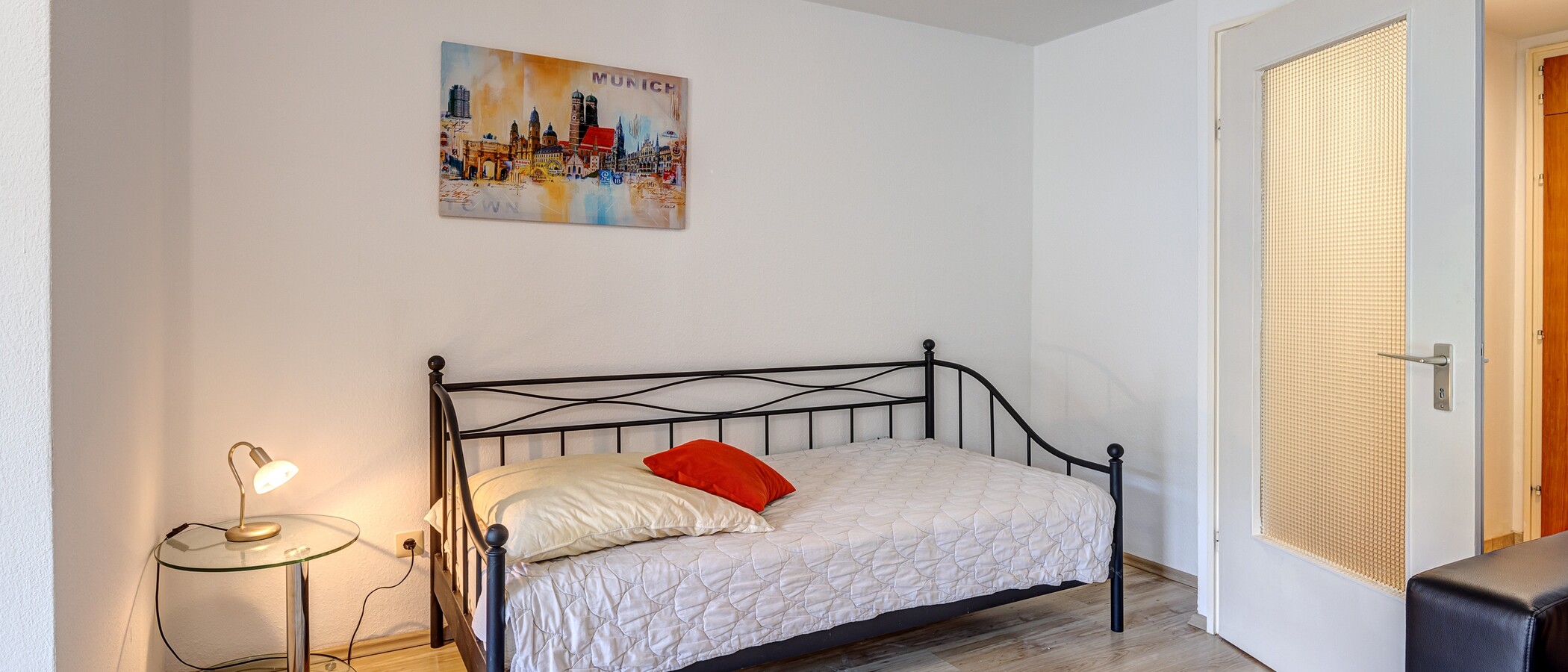 appartamento München Milbertshofen 01 zona notte 6061