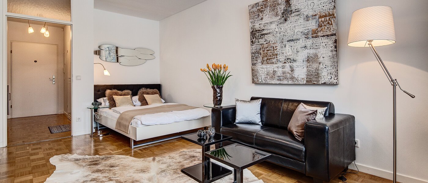 appartamento München Arabellapark 04 soggiorno 6126