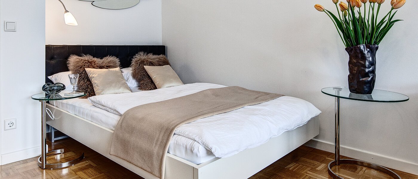 appartamento München Arabellapark 01 zona notte 6126