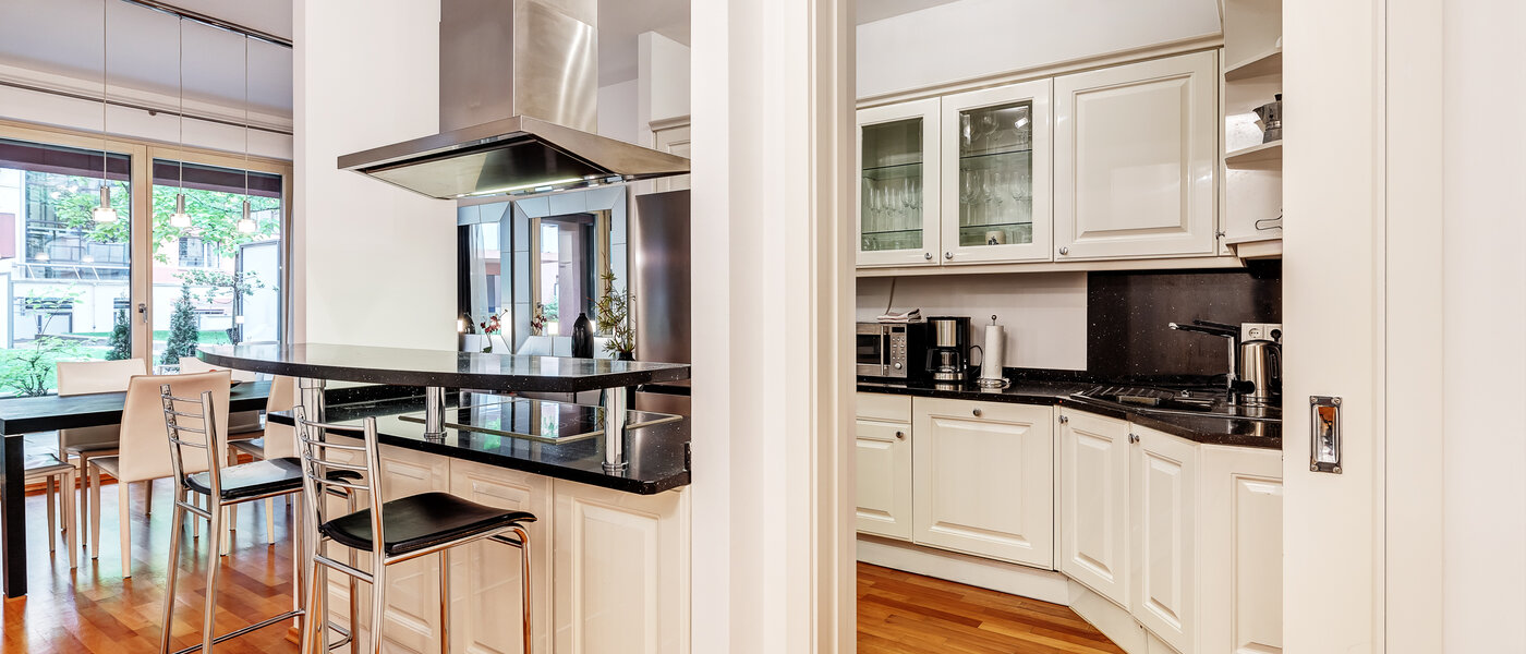 appartamento München Schwabing-Nord (zw. Leopoldstraße & Englischen Garten) 04 cucina 6300