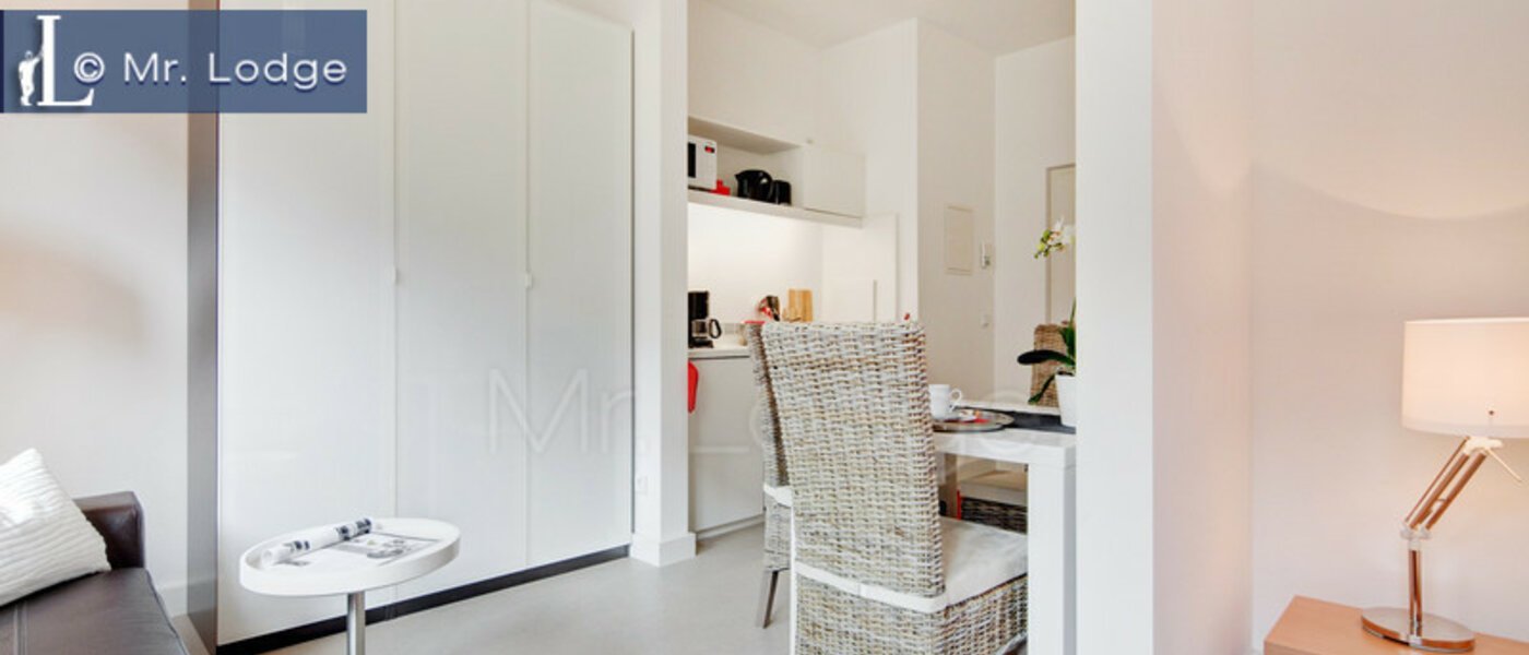 appartamento München Lehel 03 soggiorno 6432