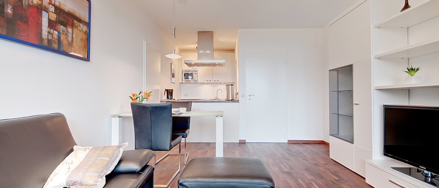 appartamento München Haidhausen 05 soggiorno 6531