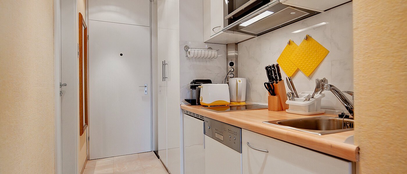 appartamento München Milbertshofen 01 cucina 6551