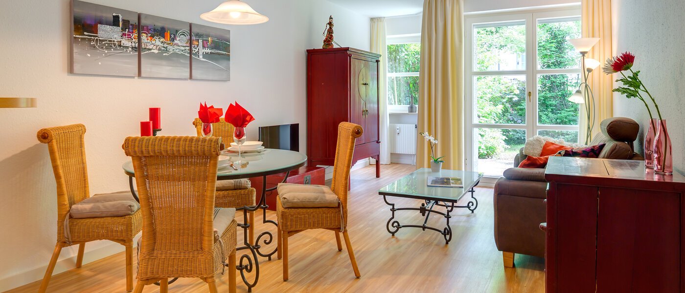 appartamento con giardino München Neuhausen 01 soggiorno 6555