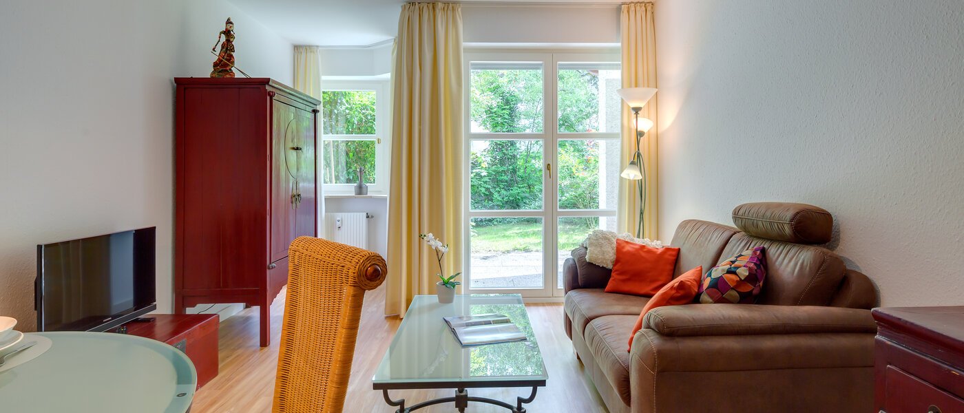appartamento con giardino München Neuhausen 02 soggiorno 6555
