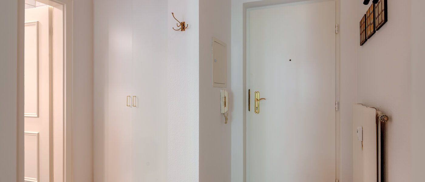 appartamento con giardino München Neuhausen 04 ingresso/corridioio 6555