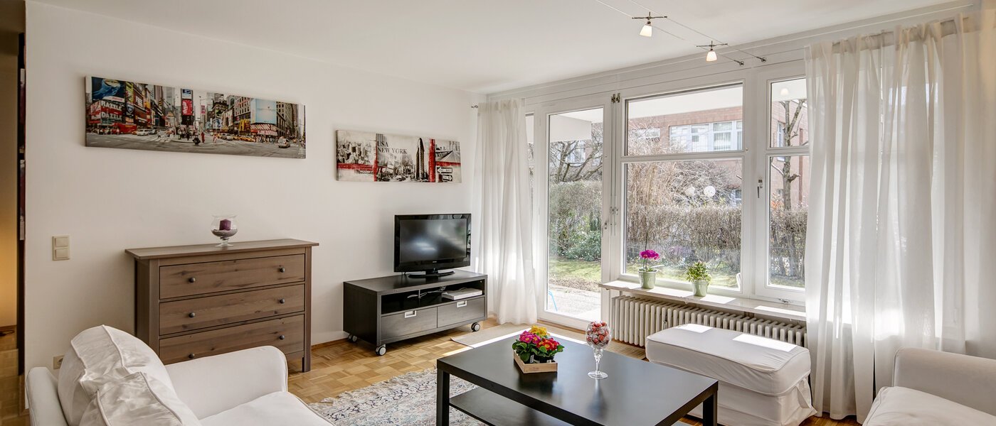 appartamento München Arabellapark 02 zona living 6561
