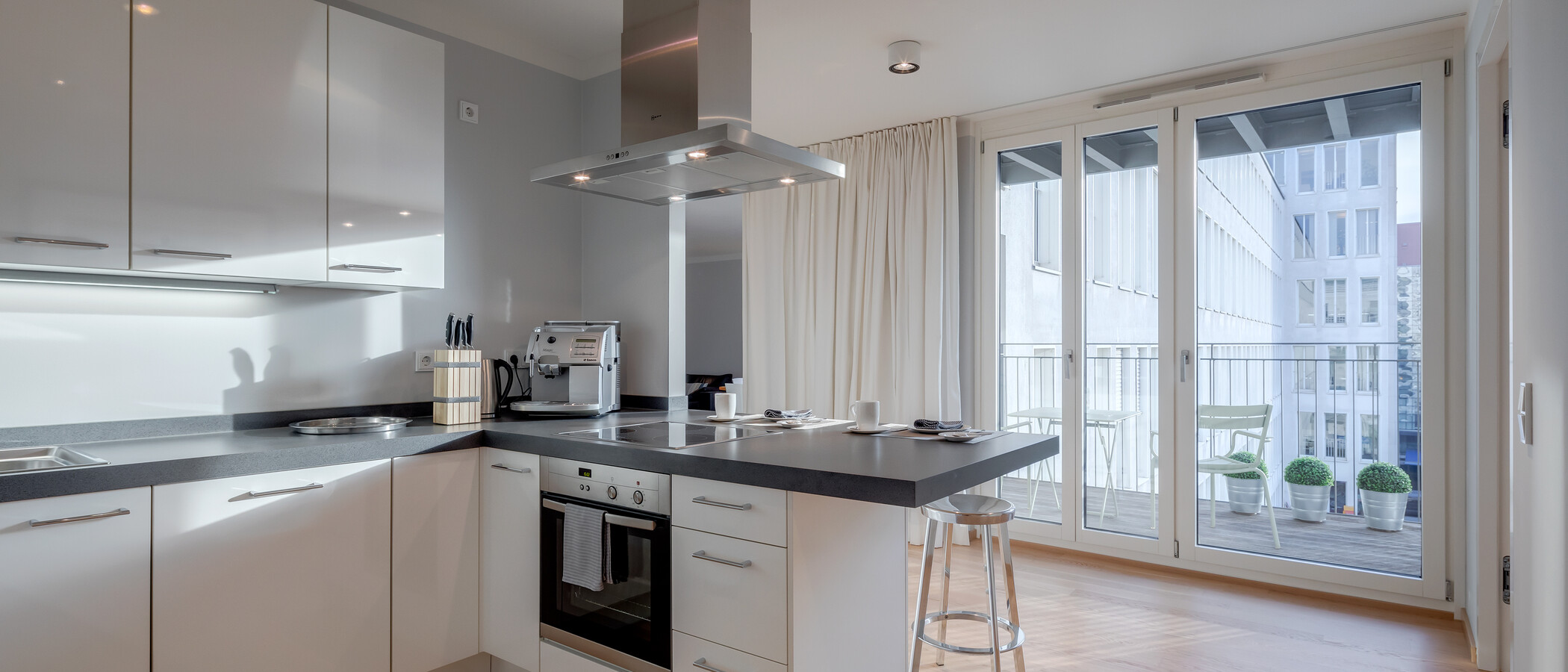 appartamento München Maxvorstadt 02 cucina 6679