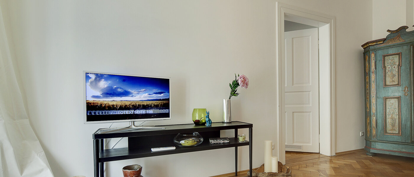 appartamento München Neuhausen 03 soggiorno 6715