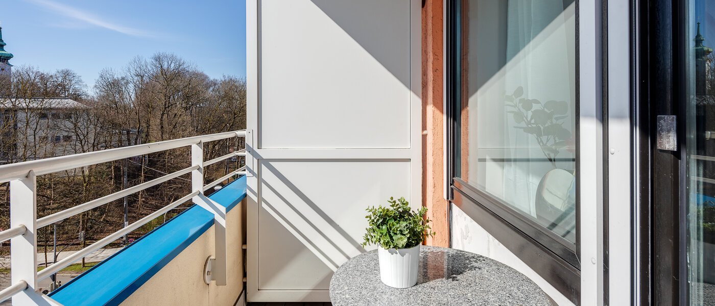 appartamento München Bogenhausen 01 balcone 6716