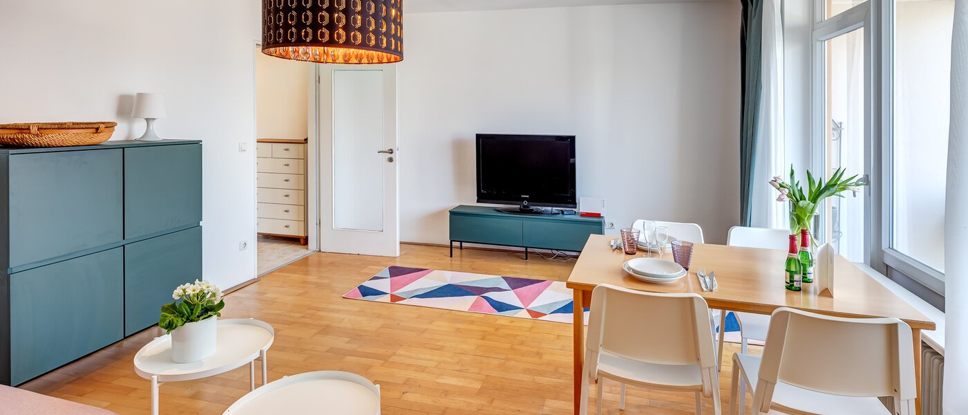 appartamento München Oberföhring 03 soggiorno 6739