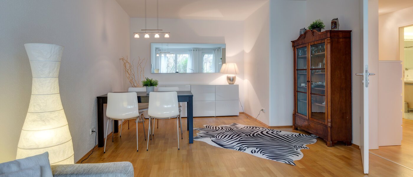 appartamento München Maxvorstadt 04 soggiorno 6791