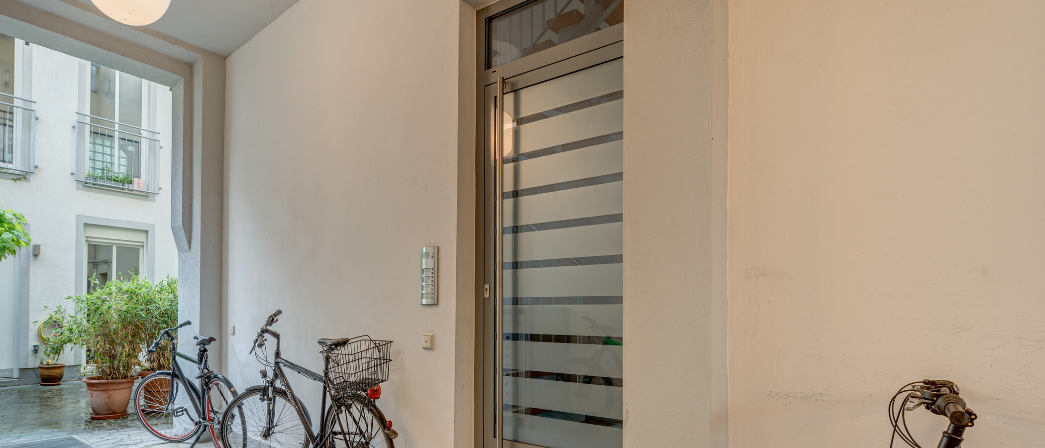 appartamento München Lehel 02 cortile interno  6859