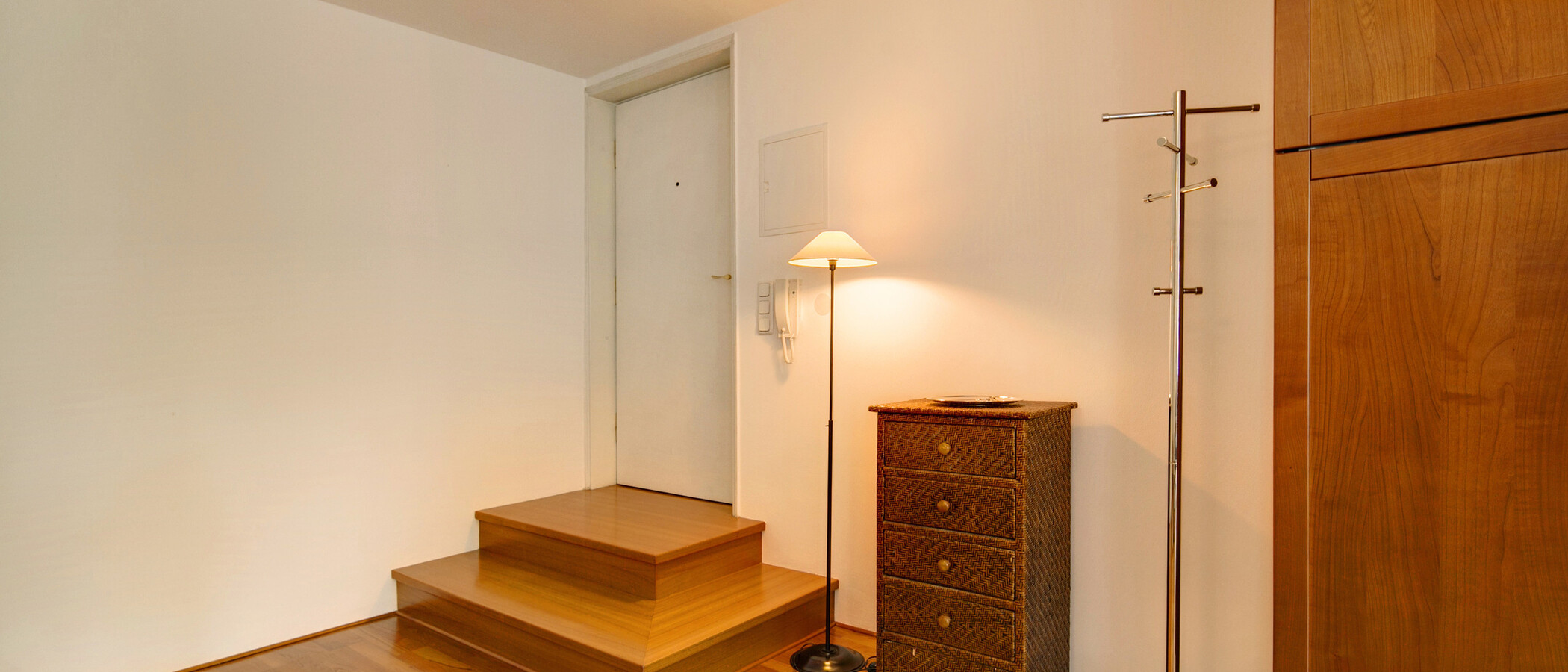 maisonette München Schwabing (rechts der Leopoldstraße) 01 ingresso/corridioio 6884