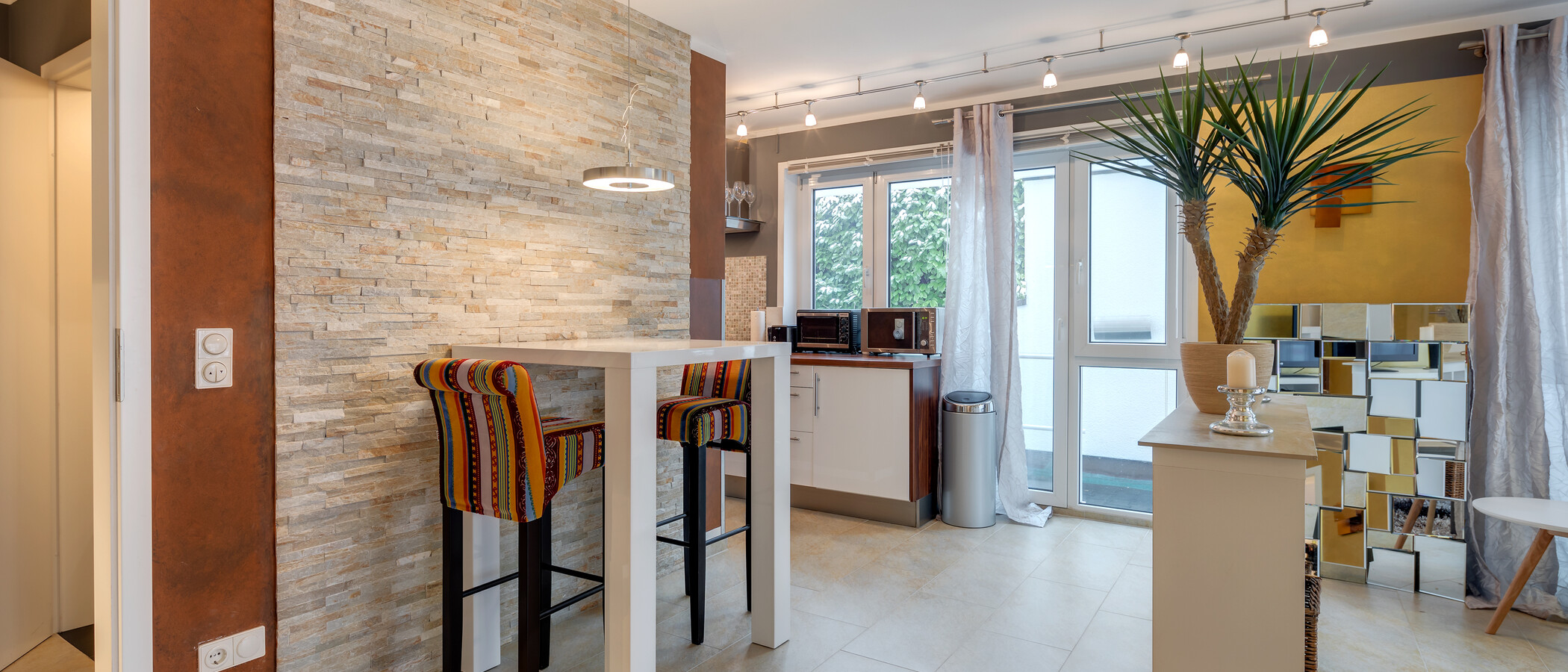 appartamento München Bogenhausen 05 soggiorno 7001