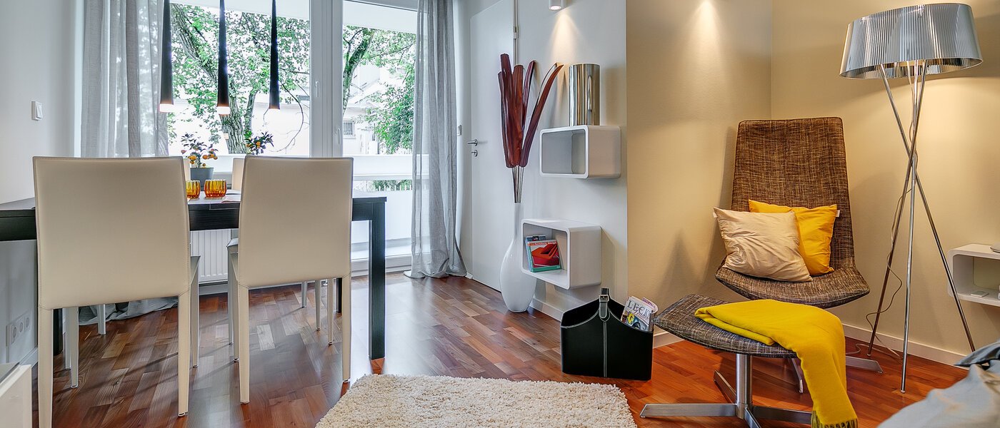 appartamento München Milbertshofen 02 soggiorno 7016