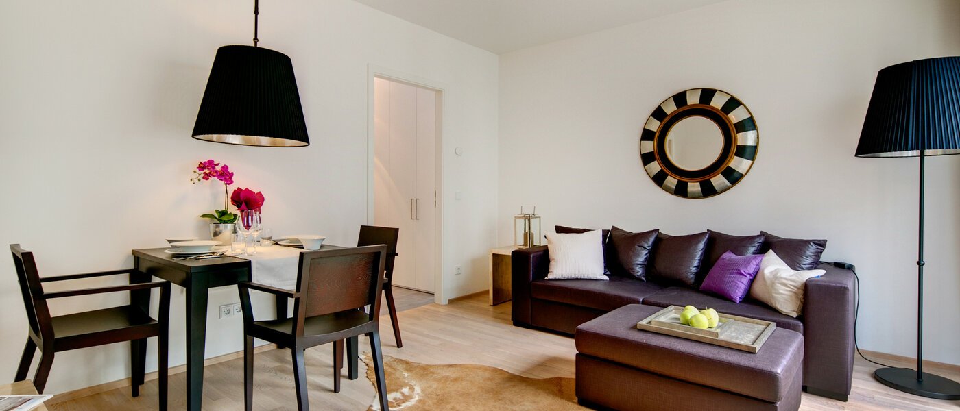 appartamento München Maxvorstadt 02 soggiorno 7036