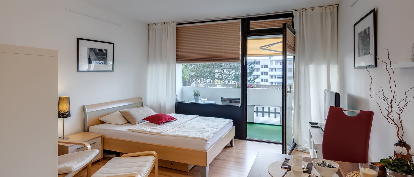 appartamento München Schwabing 01 soggiorno 7050