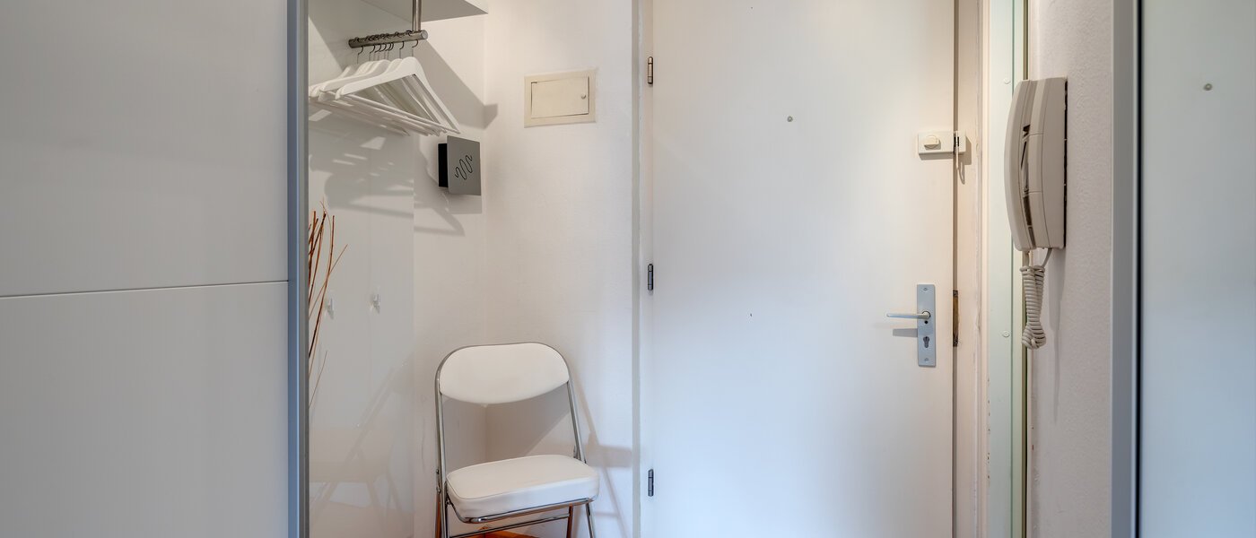 appartamento München Schwabing 02 ingresso/corridioio 7050