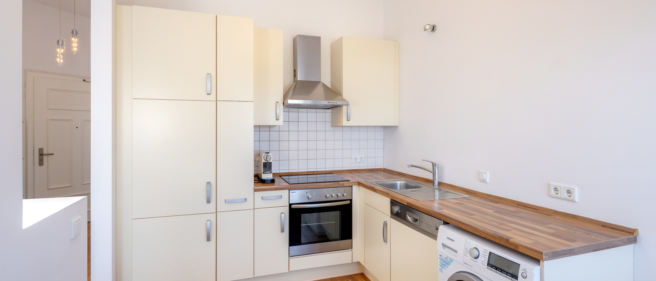 attico München Neuhausen 01 cucina 7084