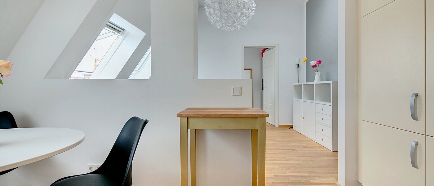 attico München Neuhausen 04 cucina 7084