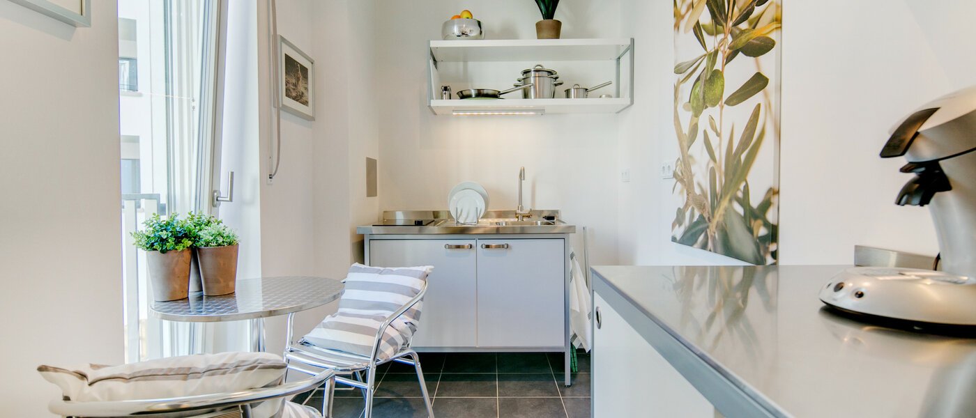 appartamento München Maxvorstadt 01 cucina 7104