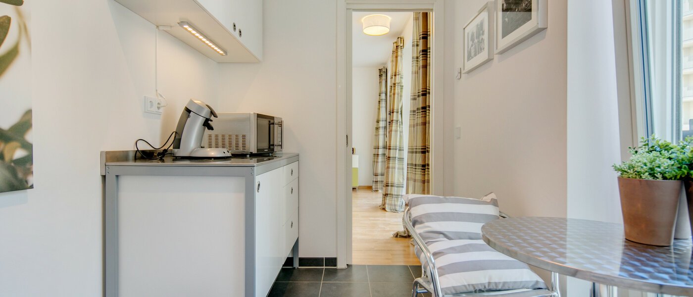 appartamento München Maxvorstadt 03 cucina 7104