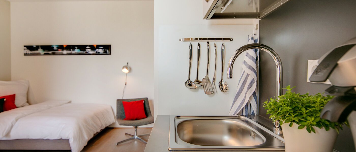 appartamento München Maxvorstadt 02 cucina 7205