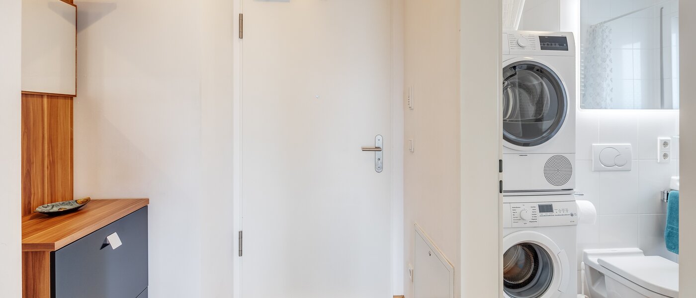 attico con terrazzo München Schwabing-West 01 ingresso/corridioio 7226