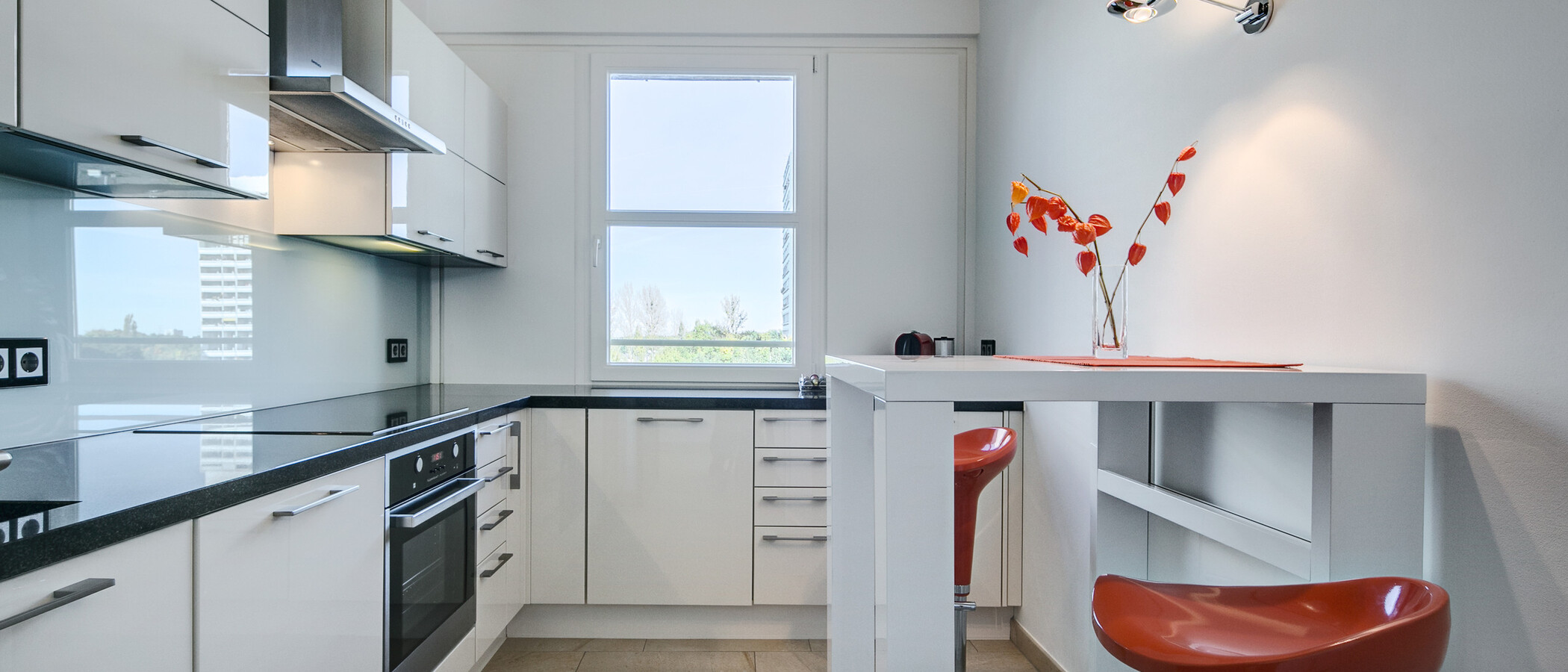 attico con terrazzo München Arabellapark 01 cucina 7279