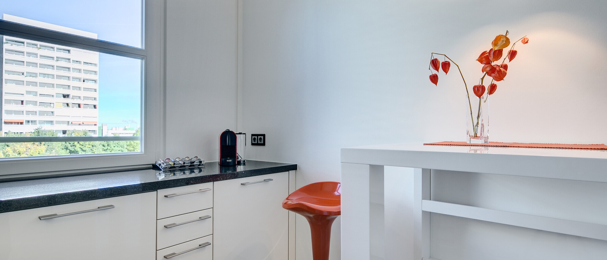 attico con terrazzo München Arabellapark 02 cucina 7279
