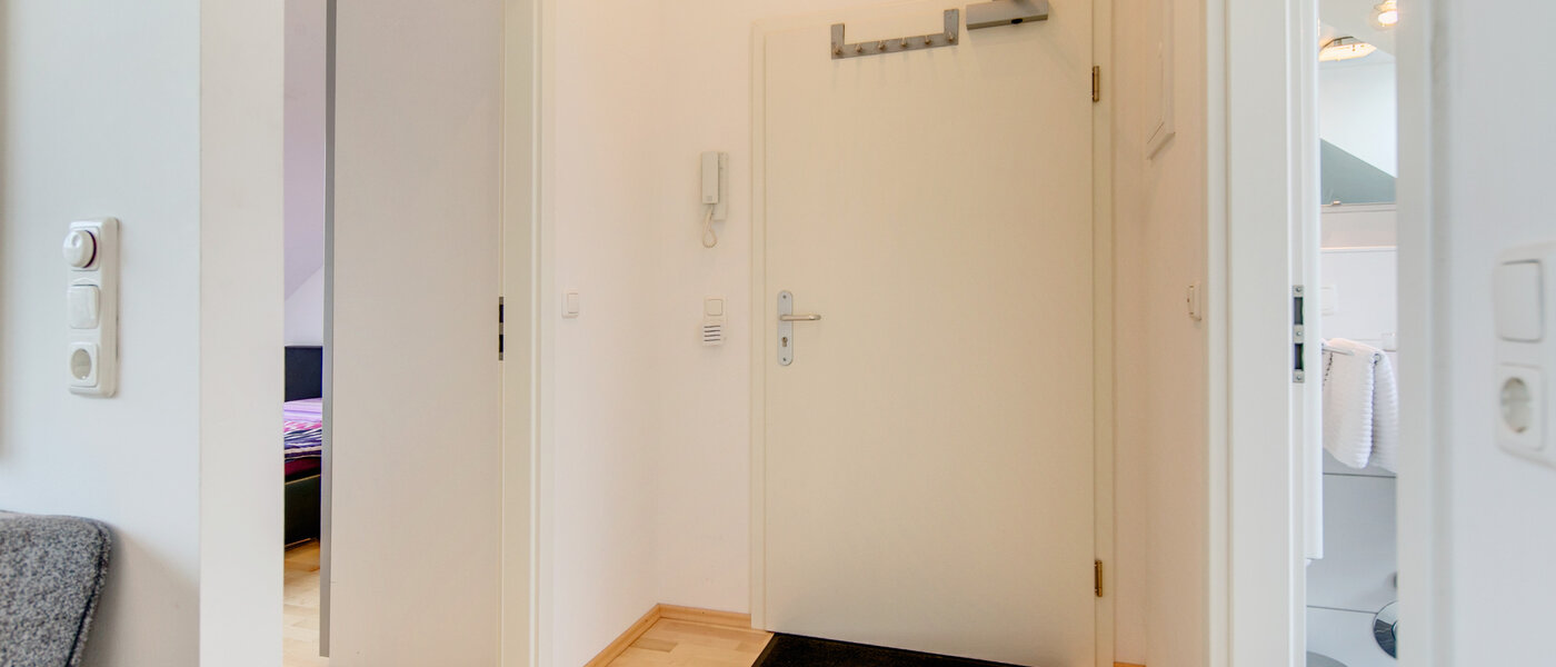 attico con terrazzo München Untermenzing 01 ingresso/corridioio 7372