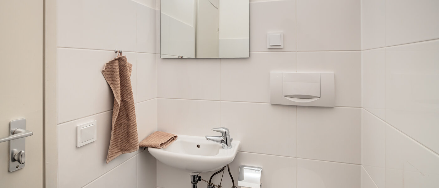 appartamento München Schwabing-Nord (zw. Leopoldstraße & Englischen Garten) 02 toilette per gli ospiti 7670